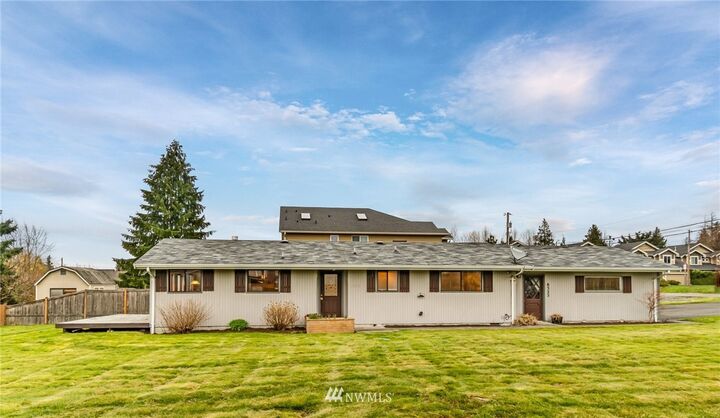 8323 8th Street SE  Lake Stevens WA 98258 photo