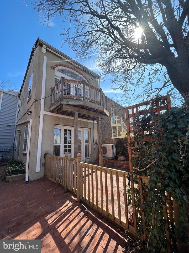 215 S Alfred Street Carriage House  Alexandria VA 22314 photo