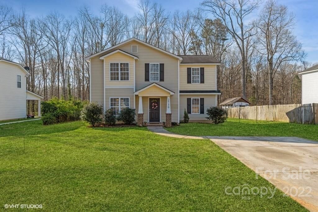 Property Photo: 2730 Suburban Drive NC 28269