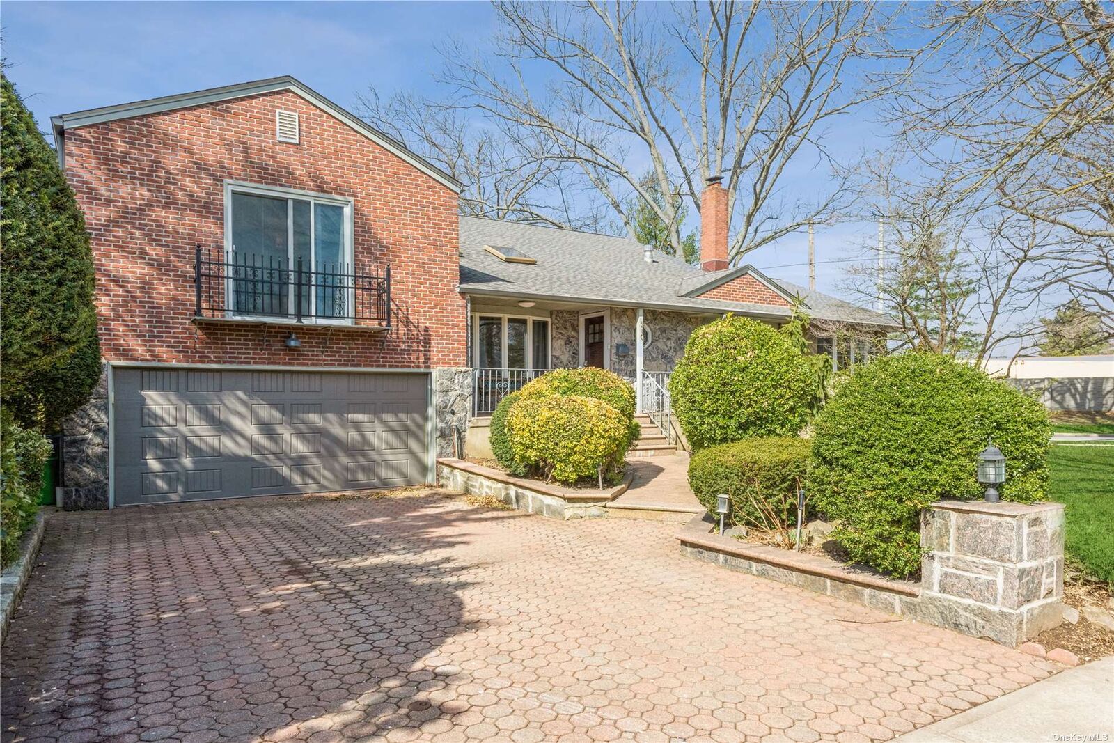 Property Photo:  210 Weyford Terrace  NY 11530 