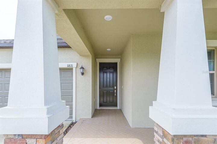 Property Photo: 11821 Sunburst Marble Road FL 33579