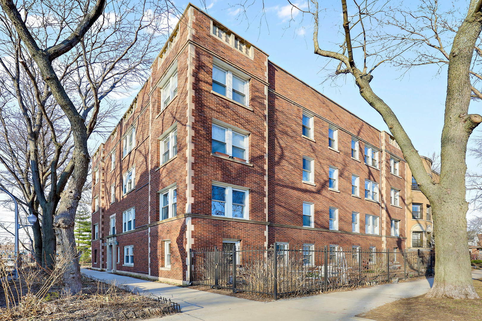 Property Photo:  7301 N Wolcott Avenue G  IL 60626 