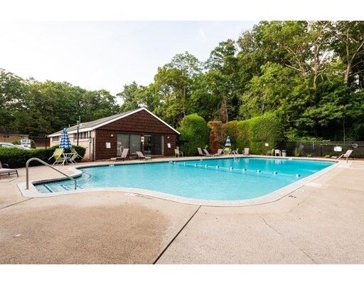 Property Photo:  1 Greenbriar Drive 303  MA 01864 