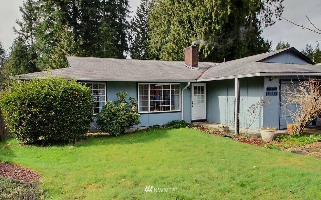 Property Photo:  14313 141st Court SE  WA 98059 