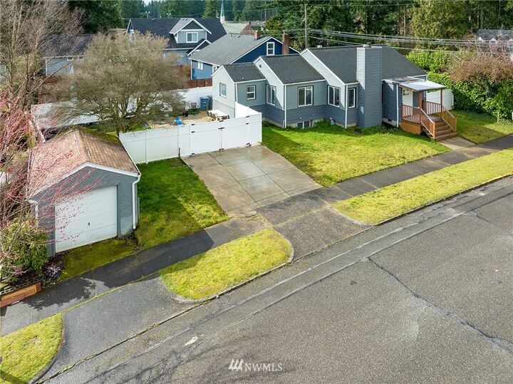 Property Photo: 910 Dartmouth Street WA 98466
