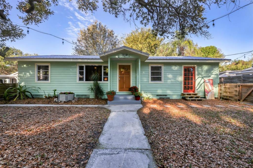 Property Photo:  3819 Iroquois Avenue  FL 34234 