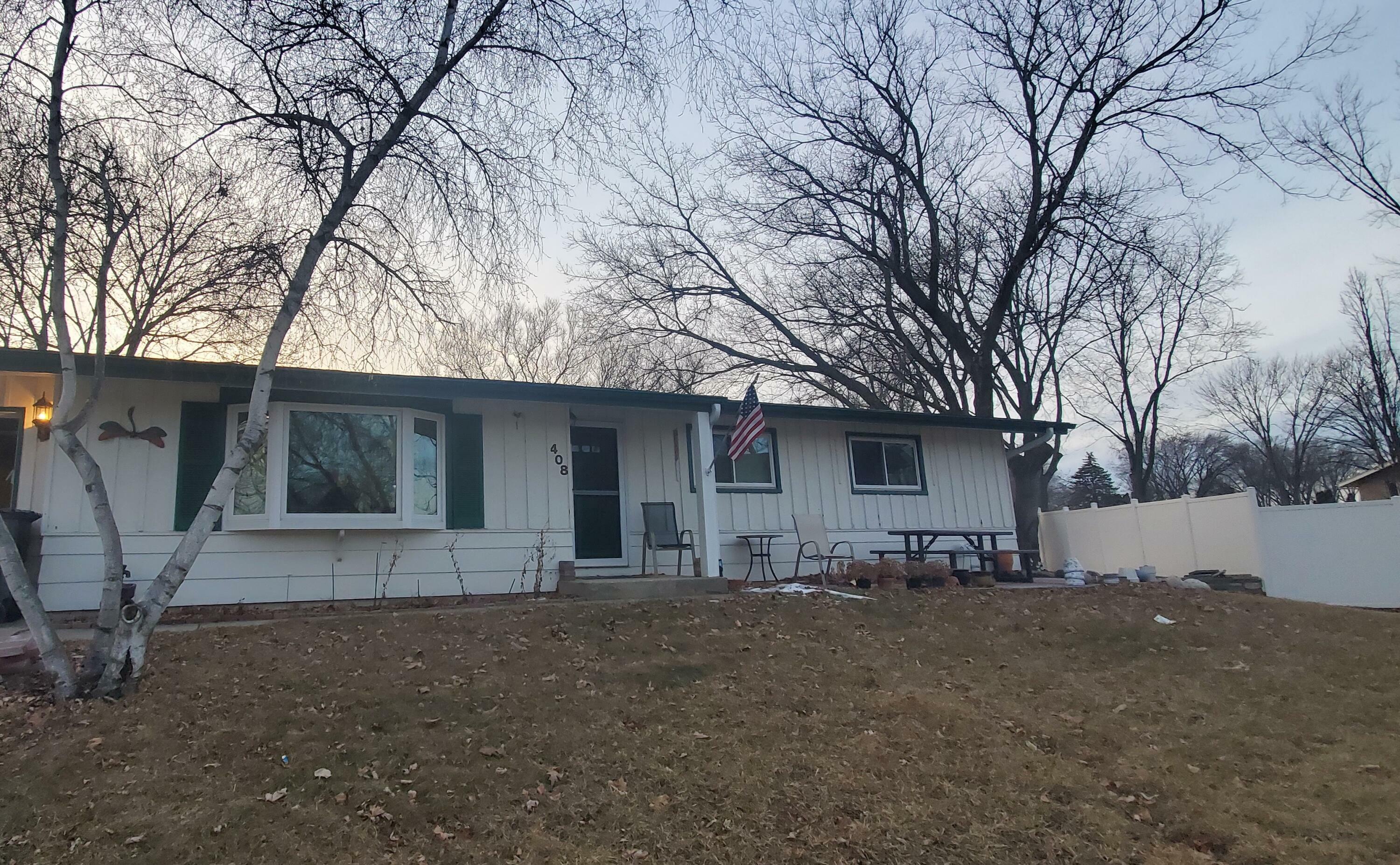 Property Photo:  408 Carriage Dr  WI 53188 