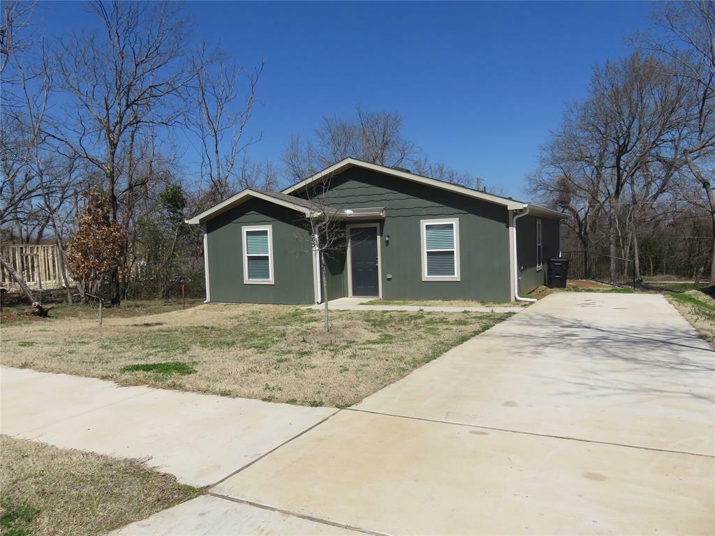 1205 W Johnson Street  Denison TX 75020 photo