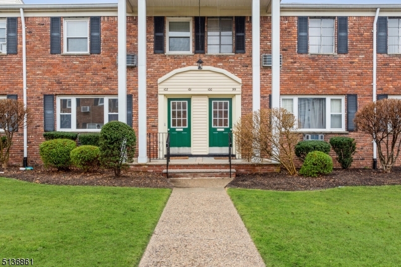 Property Photo: 87 Roseland Ave 102 NJ 07006