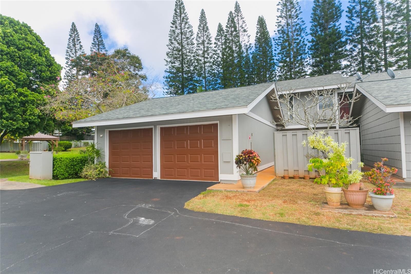 Property Photo:  94-1100 Anania Circle 87  HI 96789 