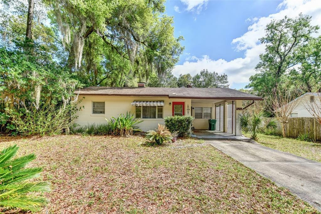 Property Photo:  245 N Boston Avenue  FL 32724 