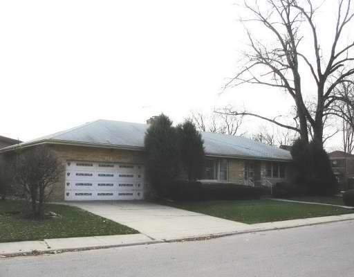 Property Photo:  4223 N Jarvis  IL 60712 