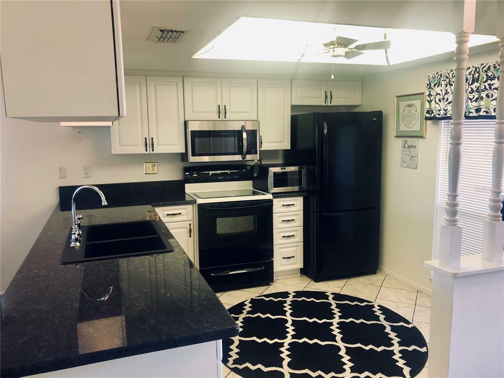 Property Photo: 7221 Greystone Drive FL 34667