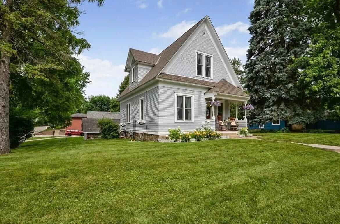 Property Photo:  601 2nd Avenue NW  MN 55313 