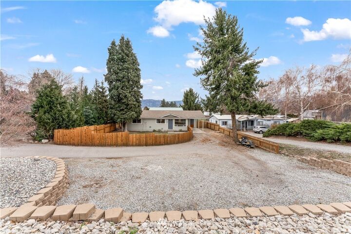 Property Photo:  2210 3rd Street NE  WA 98802 