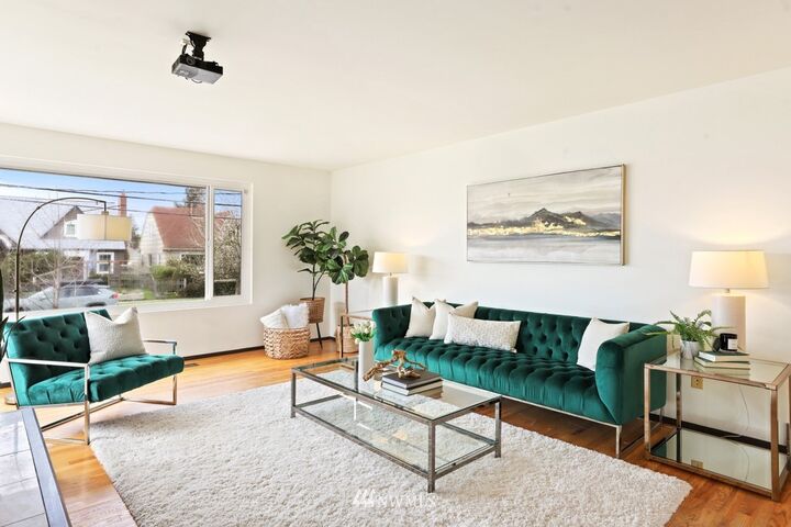 Property Photo: 3226 60th Avenue SW WA 98116