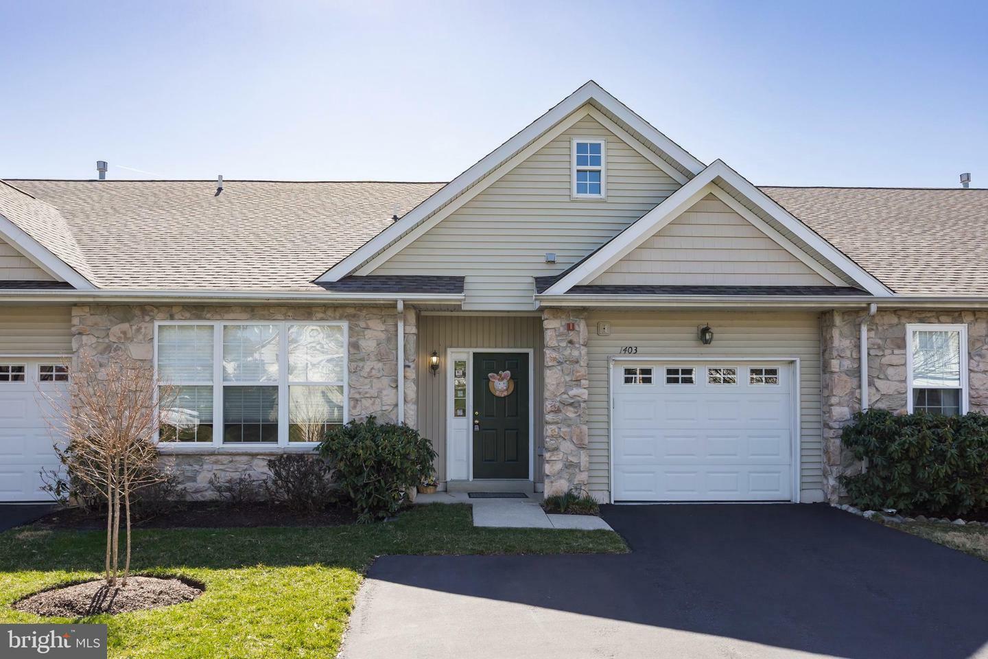 Property Photo: 1403 Nicklaus Drive PA 19064