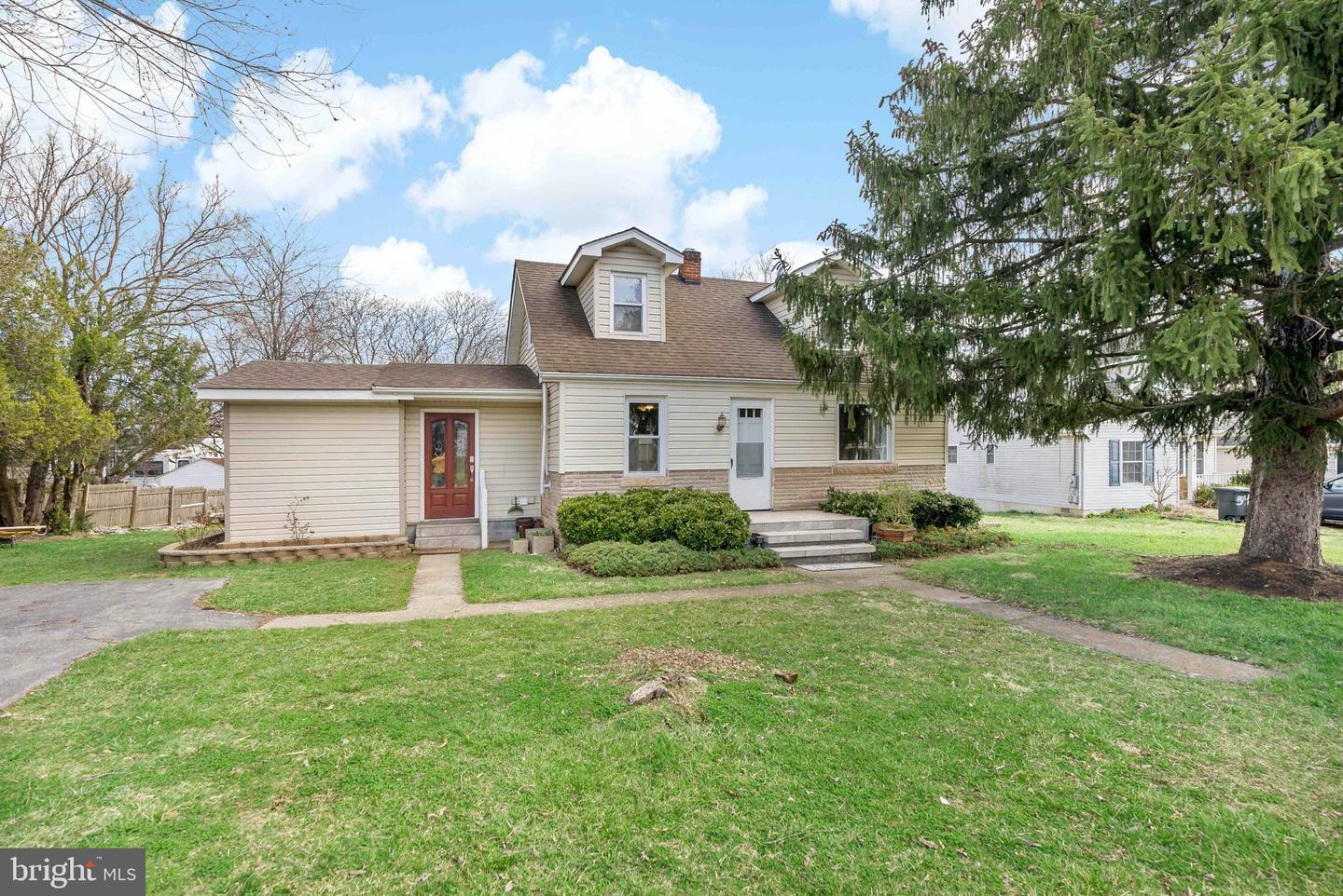 Property Photo: 341 Yoakum Avenue WV 25404