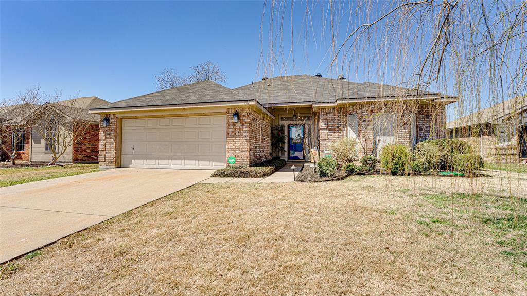Property Photo: 721 Stacie Lane TX 75159