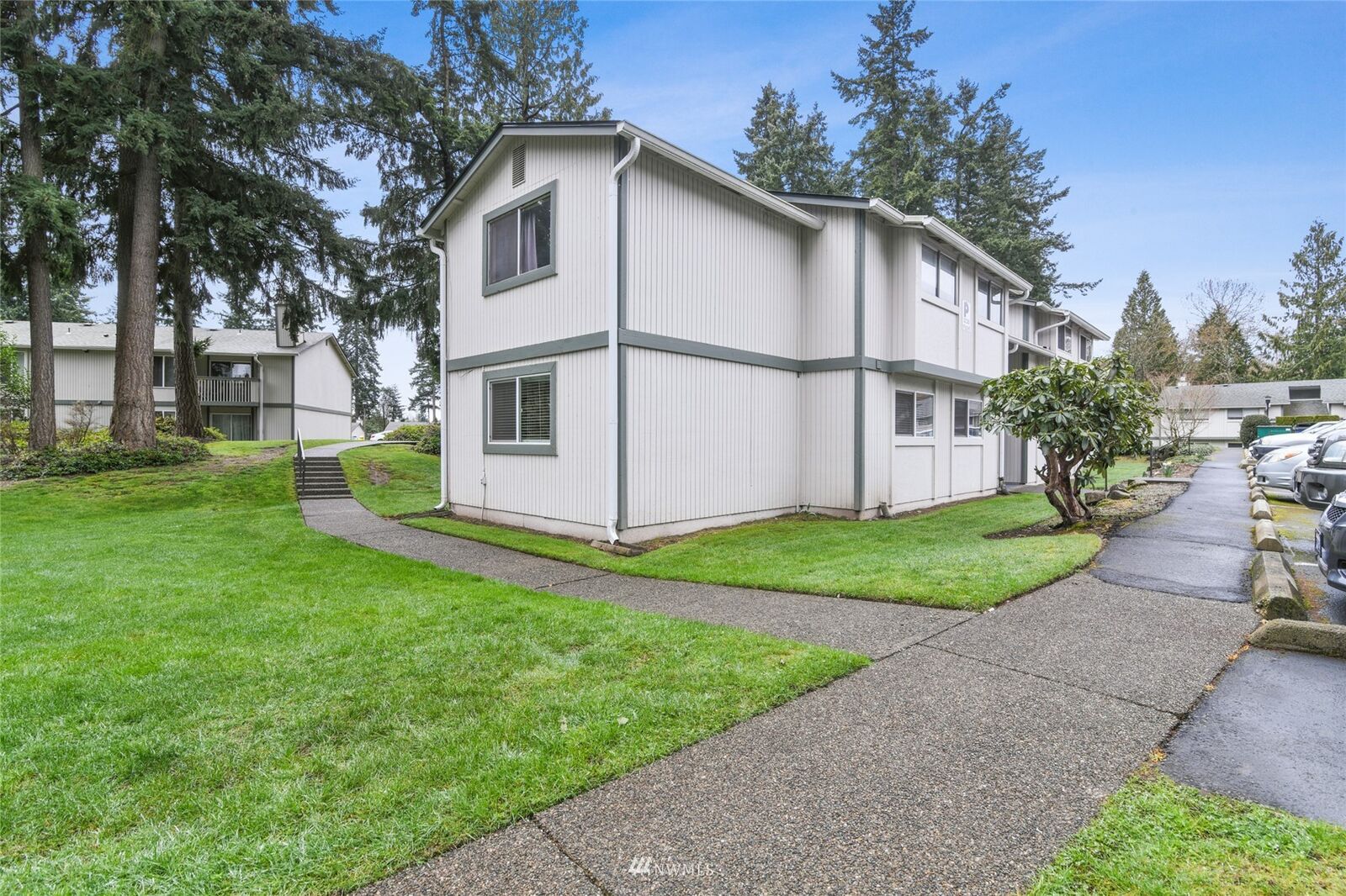 Property Photo:  32330  4th Place S P4  WA 98003 