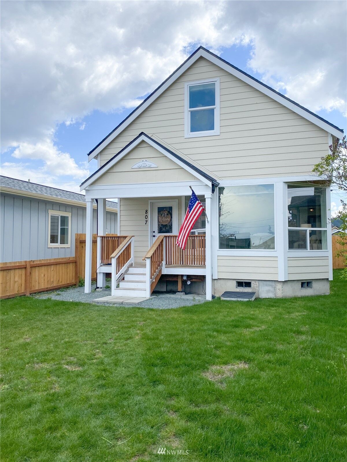 Property Photo: 807 24th Street WA 98221