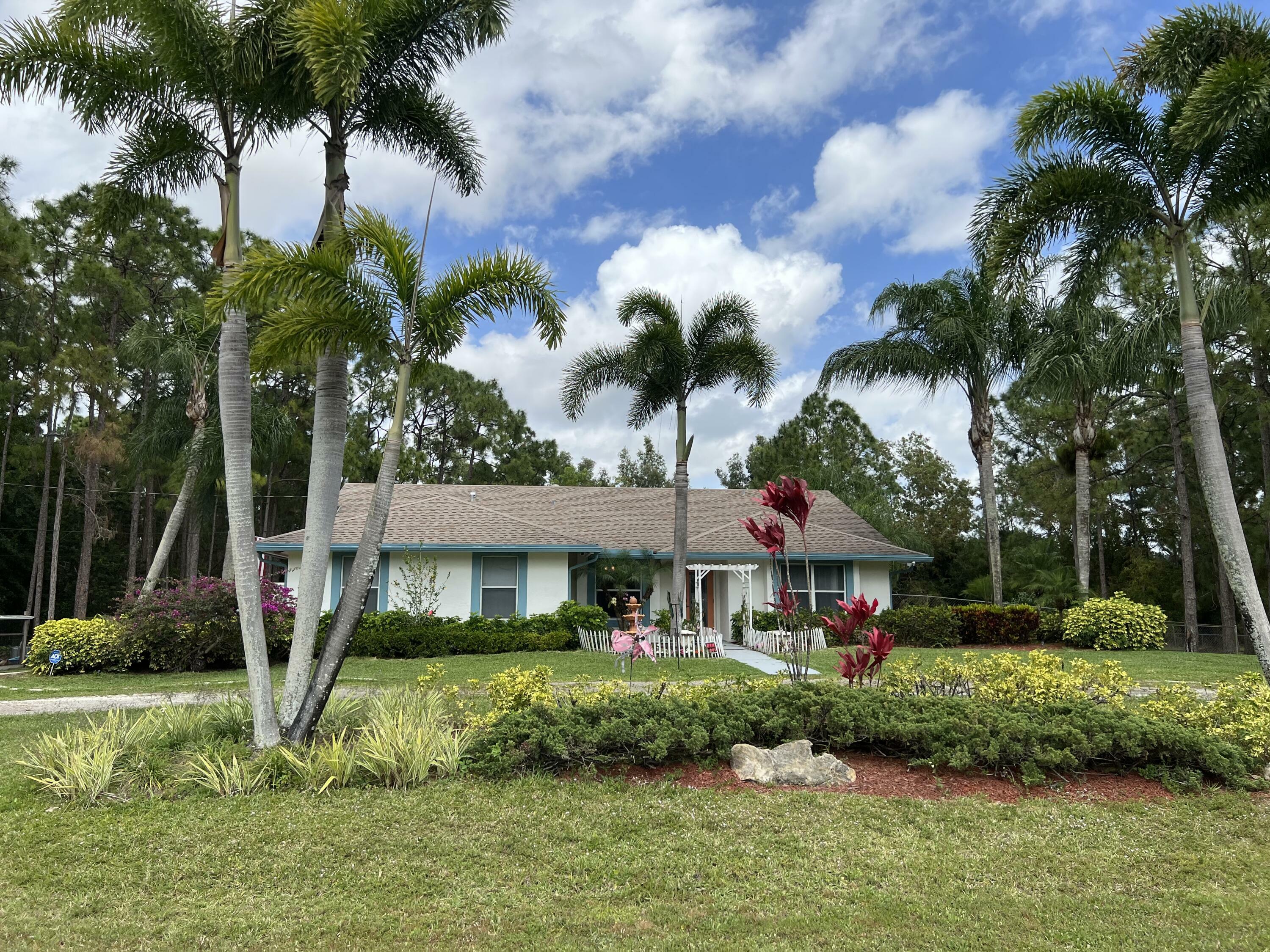 Property Photo: 12439 86th Road N FL 33412
