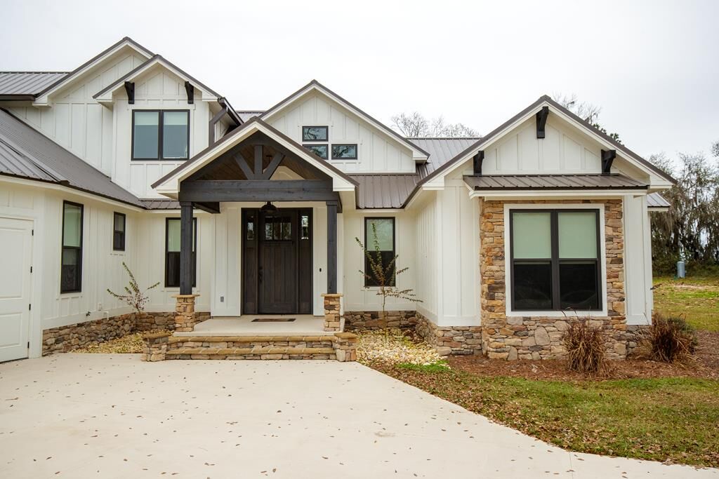 Property Photo:  5776 Old Valdosta Road  GA 31639 