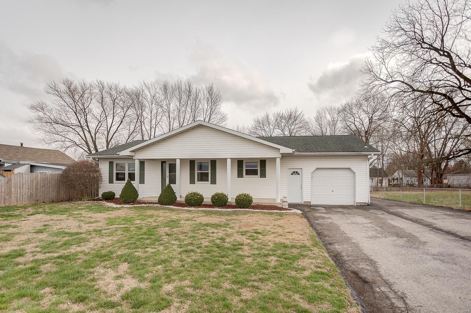 Property Photo: 1444 14th Street IL 62018
