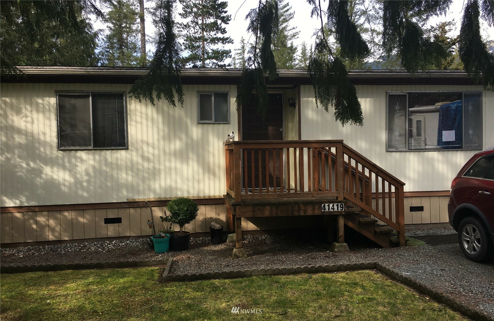 Property Photo:  41419 Larson Drive  WA 98251 