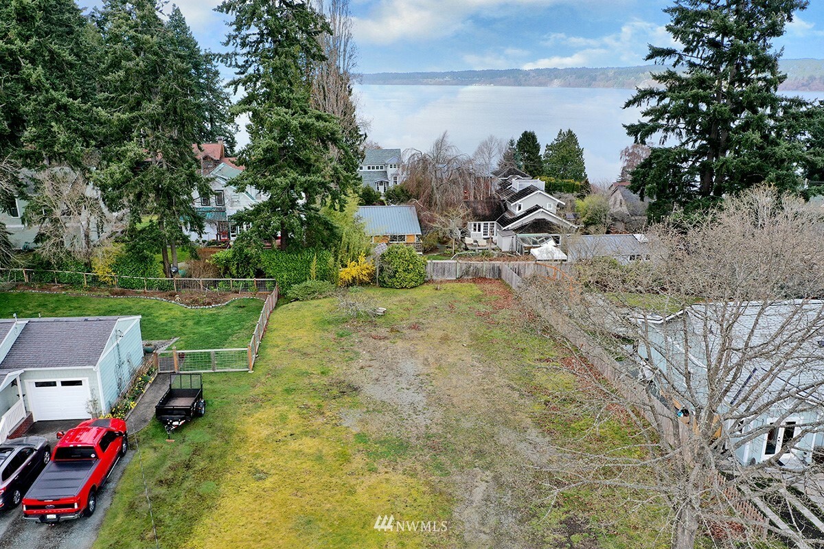 Property Photo:  580 2nd Street  WA 98260 