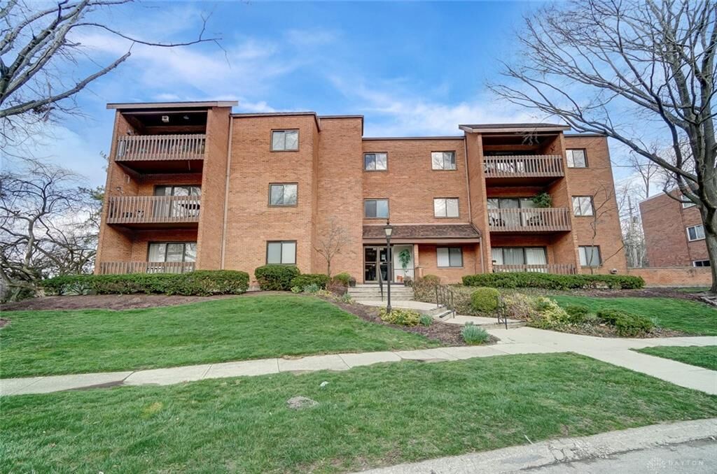 Property Photo: 3285 Southdale Drive 2 OH 45409