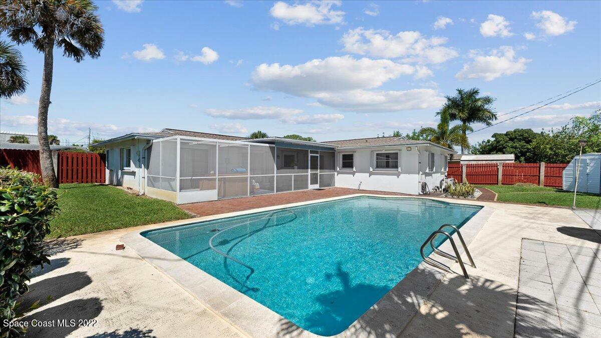 Property Photo:  3510 W Roundtree Drive  FL 32926 