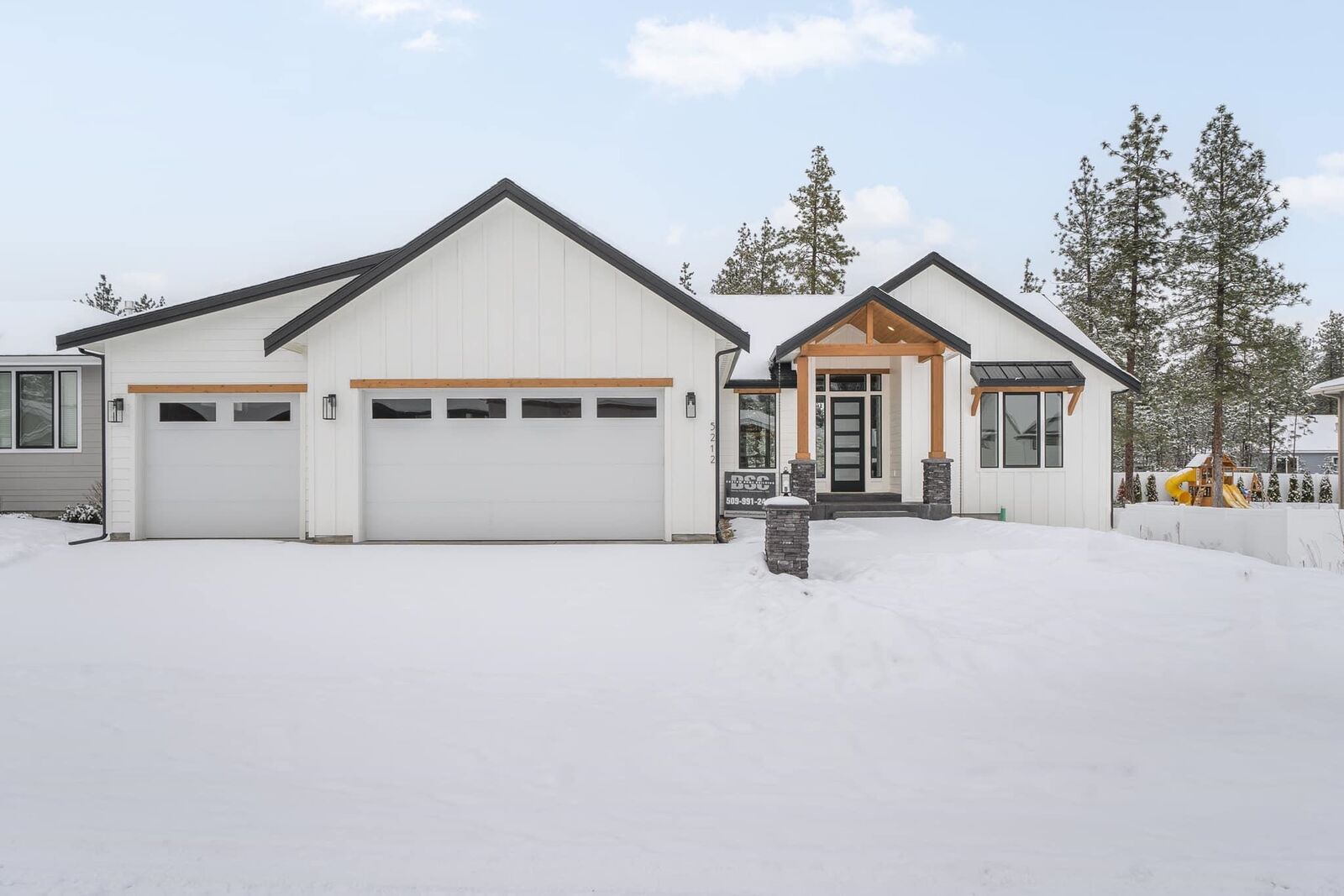 Property Photo: 5211 W Francis Ave WA 99208