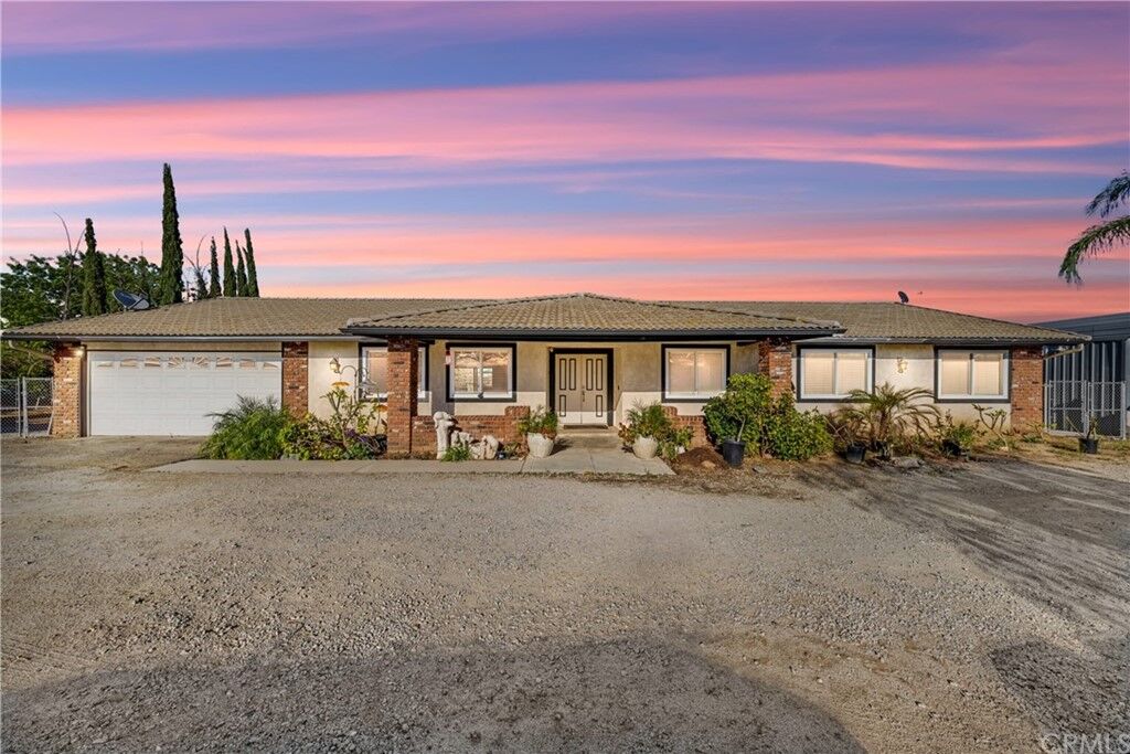 Property Photo:  18690 Cable Lane  CA 92570 