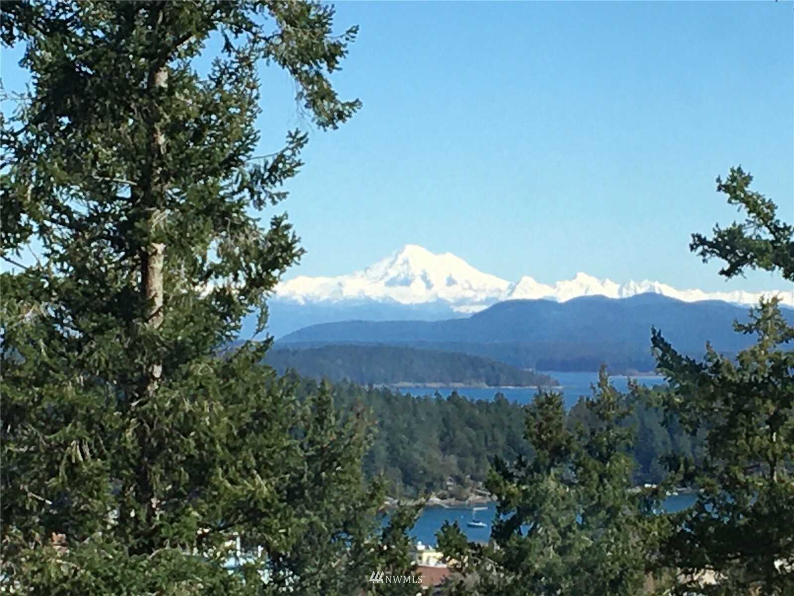 Property Photo: 370 Jennifer Place S WA 98250