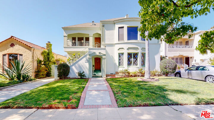 1135   Hi Point St  Los Angeles CA 90035 photo