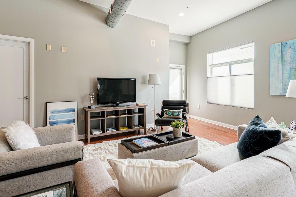 Property Photo: 34 W Poplar Avenue OH 43215