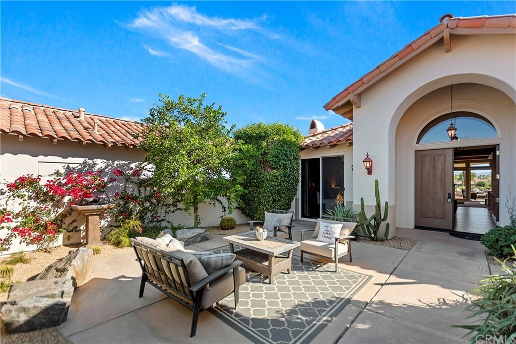 Property Photo: 48320 Via Solana CA 92253