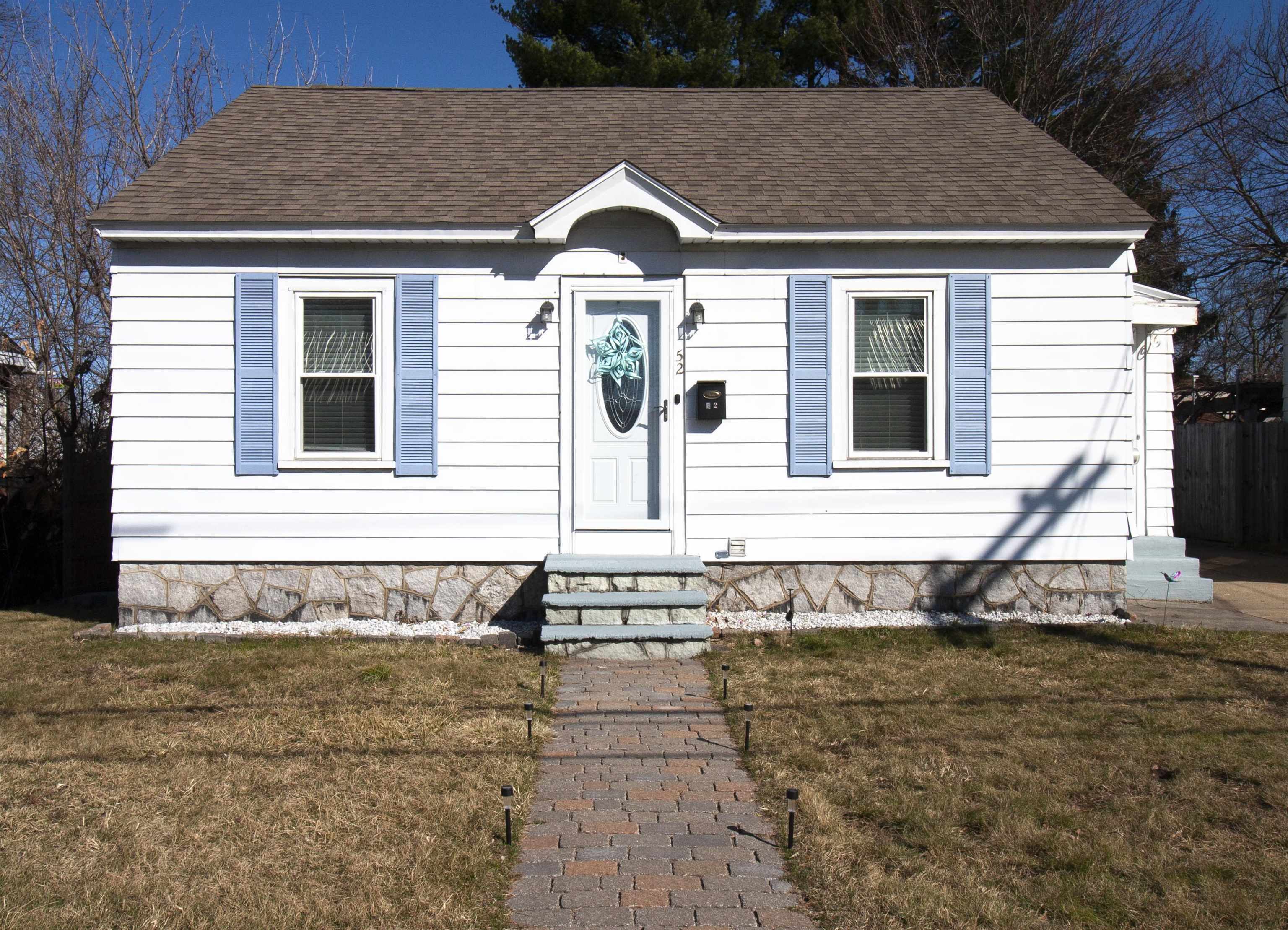 Property Photo:  52 Vinton Street  NH 03103 