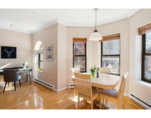 Property Photo:  249 West Newton Street 7  MA 02116 