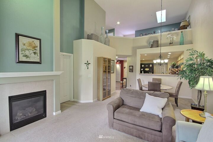 Property Photo: 5909 Panorama Drive SE 9-103 WA 98092