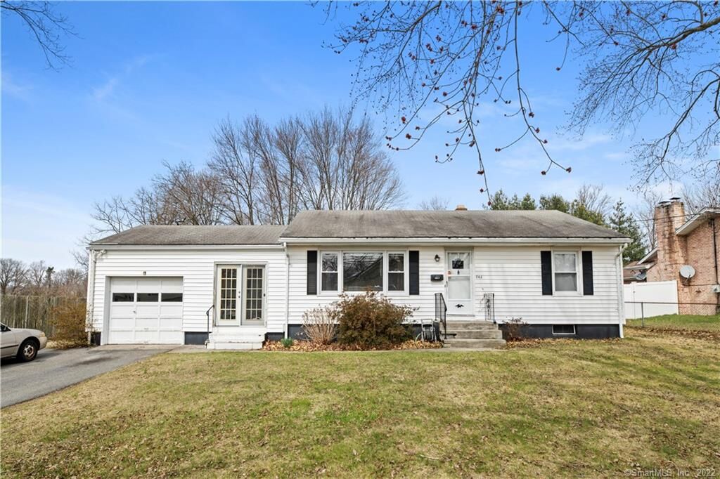 Property Photo: 846 Milford Point Road CT 06460