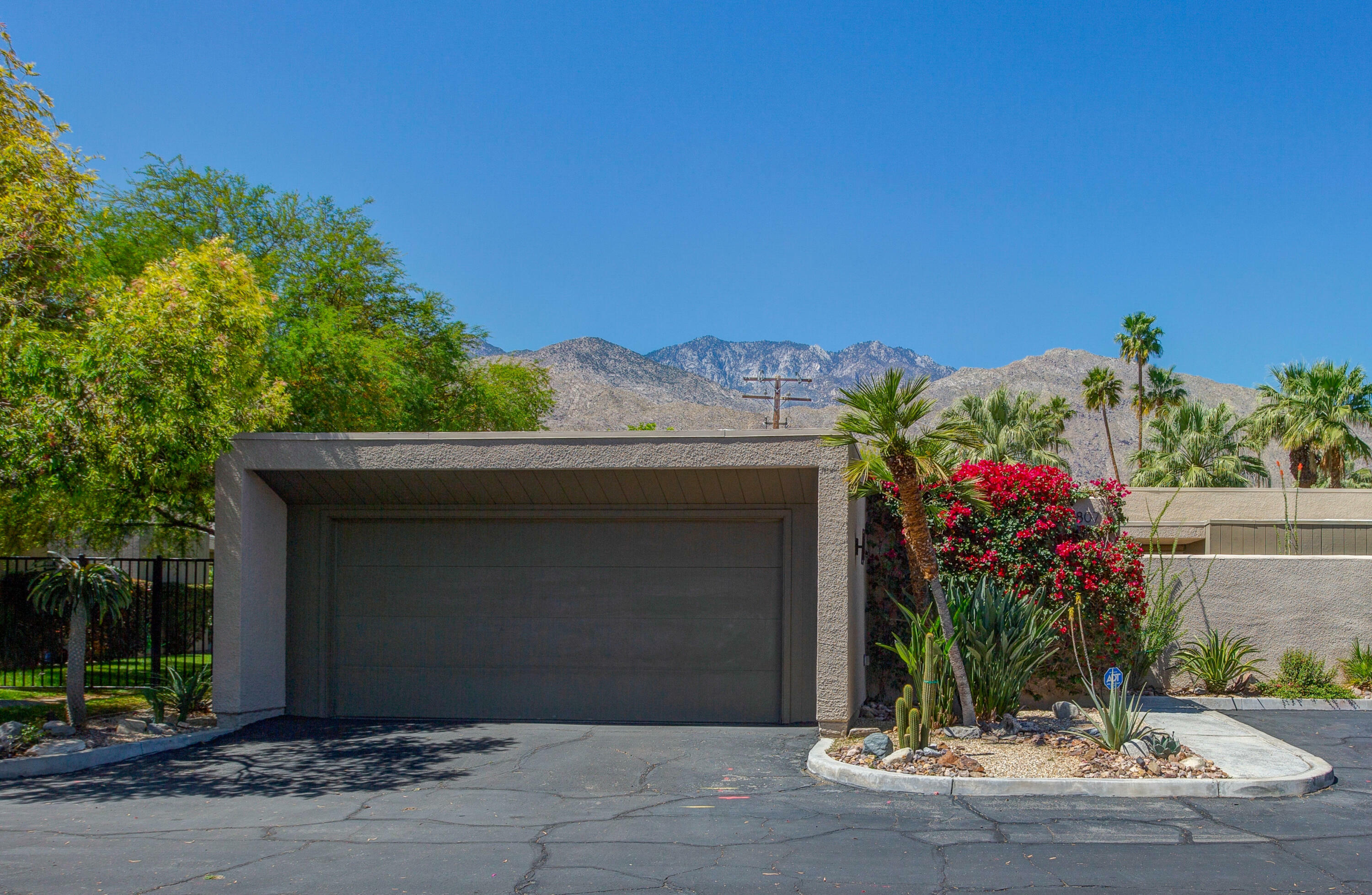 1807 S La Paloma  Palm Springs CA 92264 photo