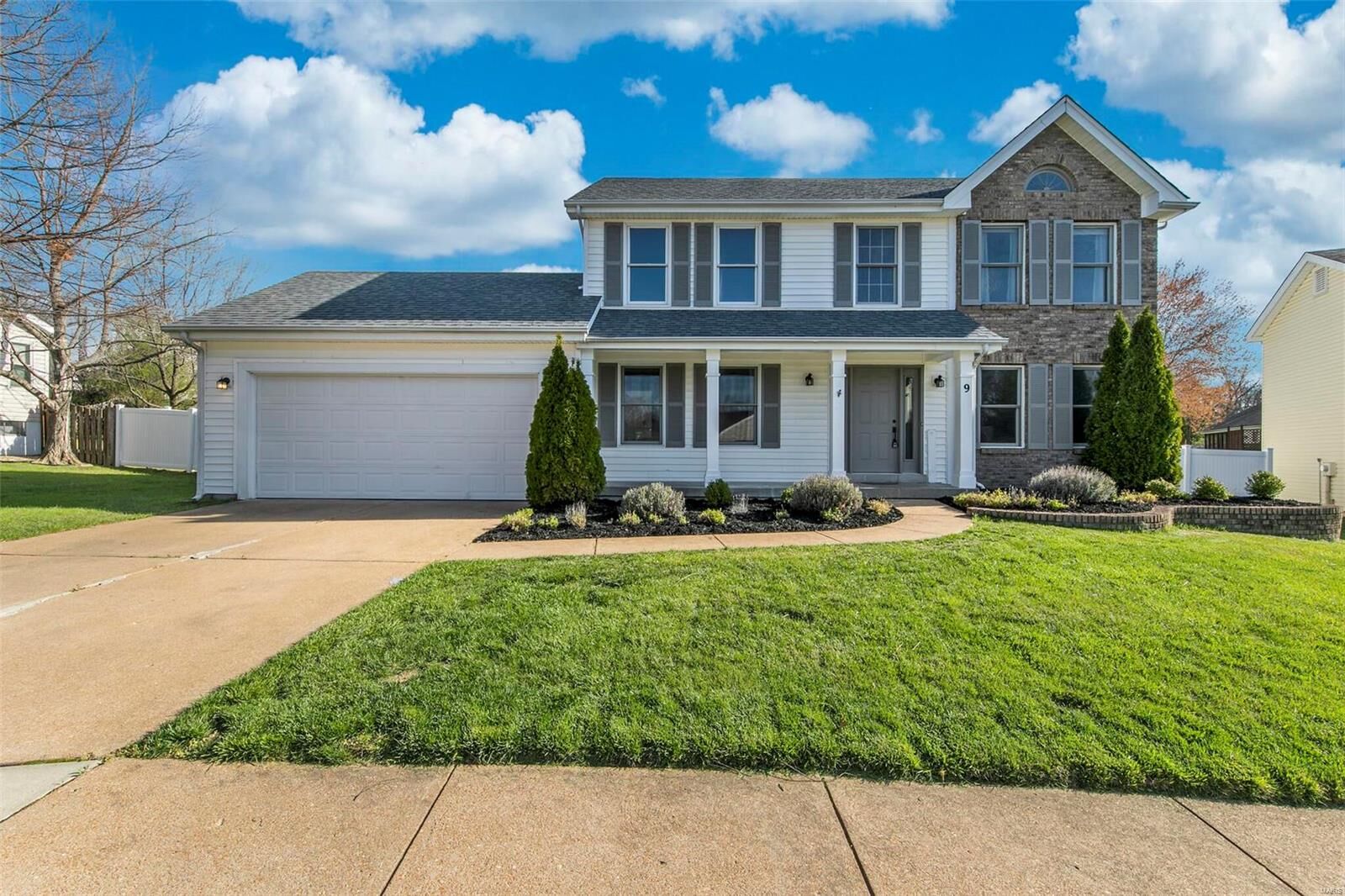 Property Photo:  9 Cynthiana Court  MO 63031 