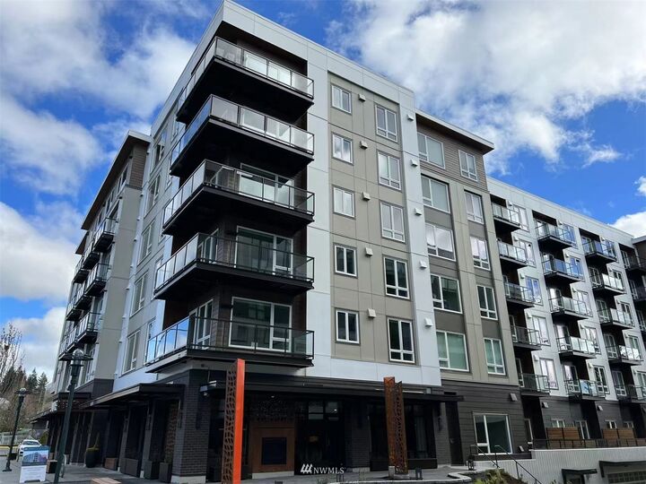 Property Photo: 11903 NE 128th Street 312 WA 98034