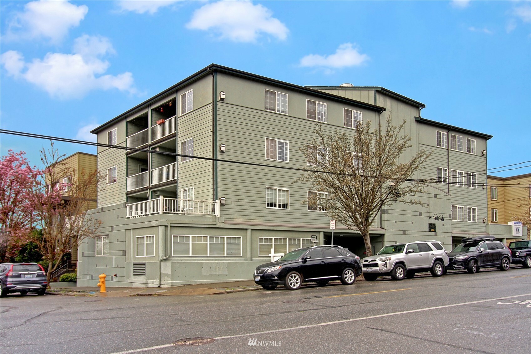 Property Photo:  7301 5th Avenue NE 203  WA 98115 