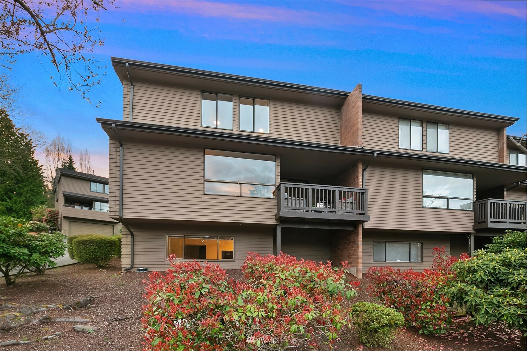 Property Photo:  10739 Glen Acres Drive S  WA 98168 