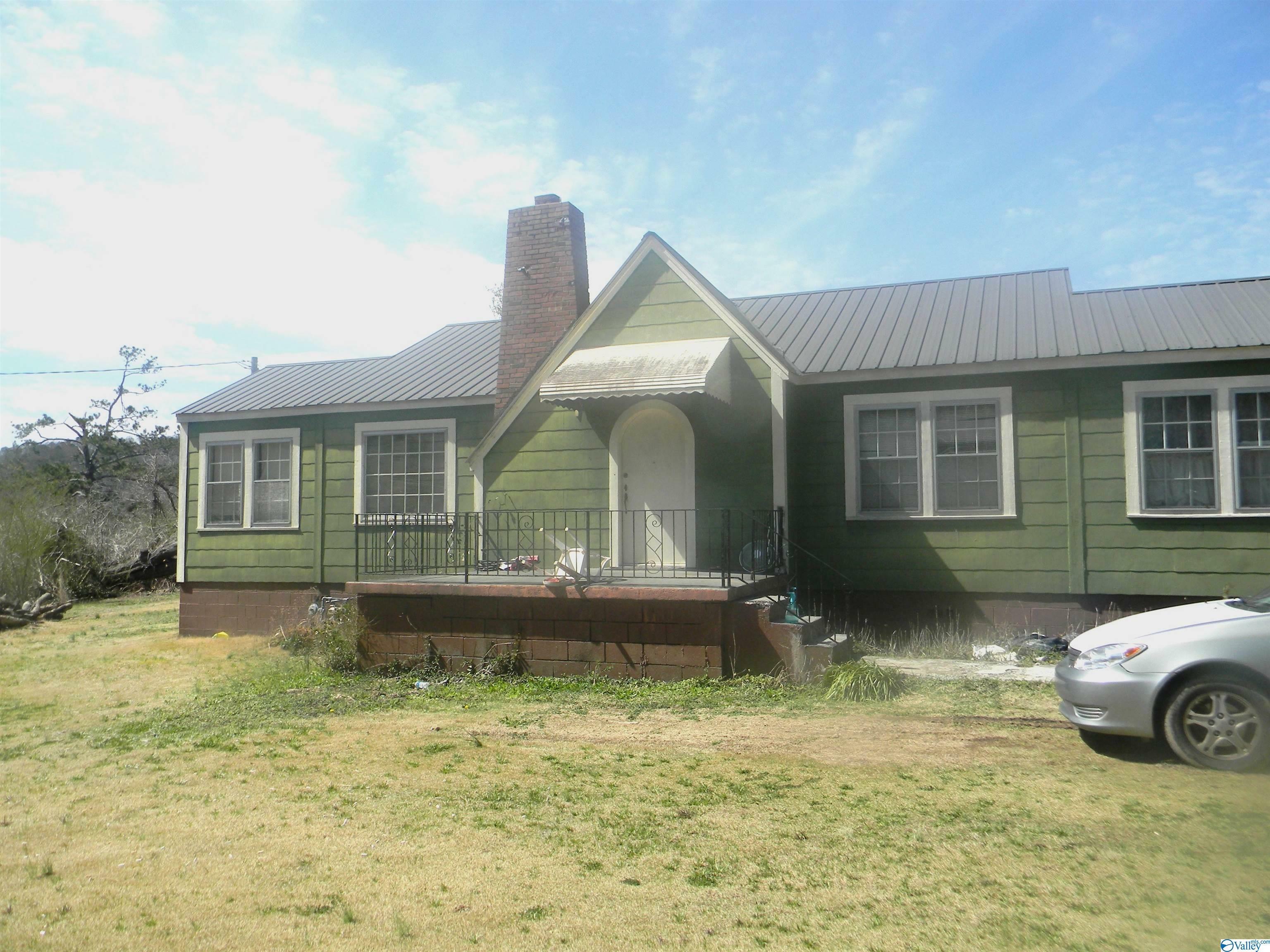 Property Photo:  1238 Valley Drive  AL 35954 