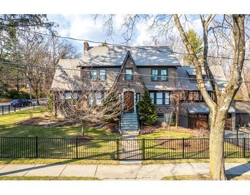 Property Photo: 796 Chestnut St MA 02468