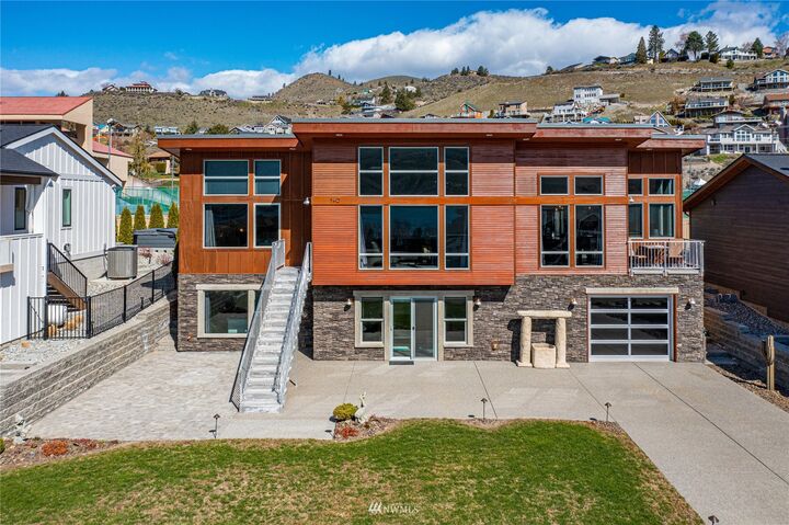 140 N Shore Drive  Chelan WA 98816 photo